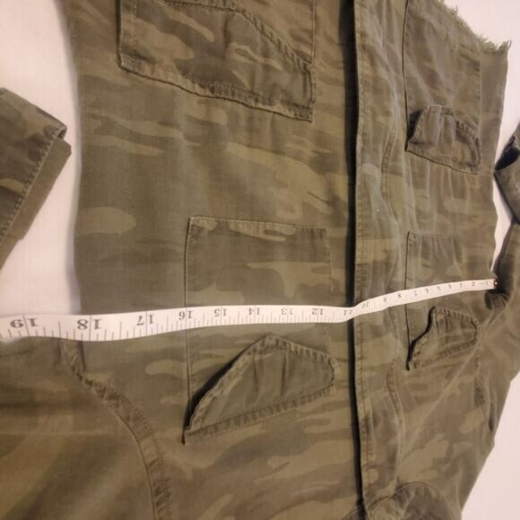 Revolve Sanctuary Womens Cropped Band Collar Raw Hem Jacket Sz Small Boxy - Picture 13 of 15